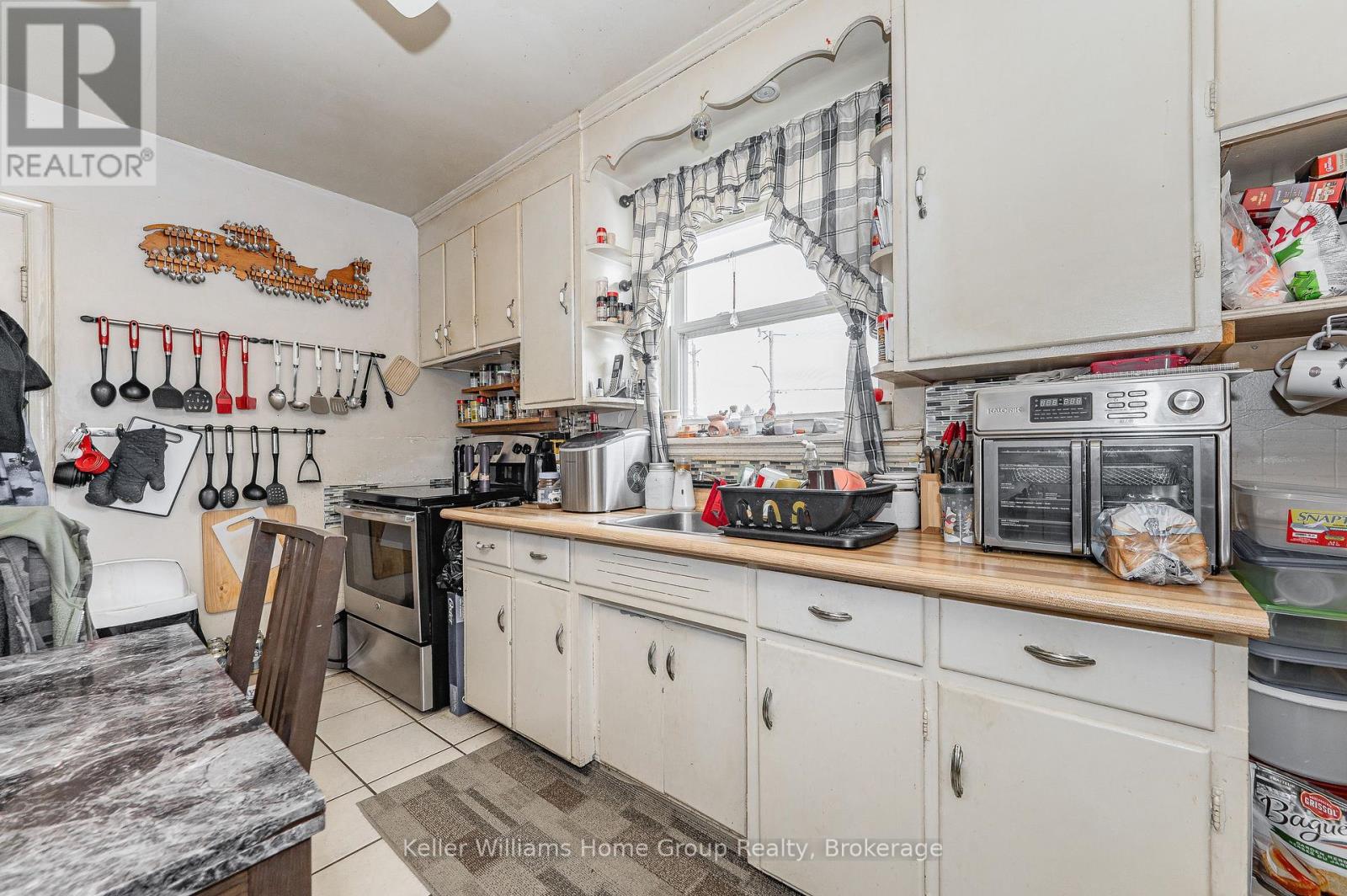 107 East Avenue, Kitchener, Ontario  N2H 1Y6 - Photo 13 - X12078152