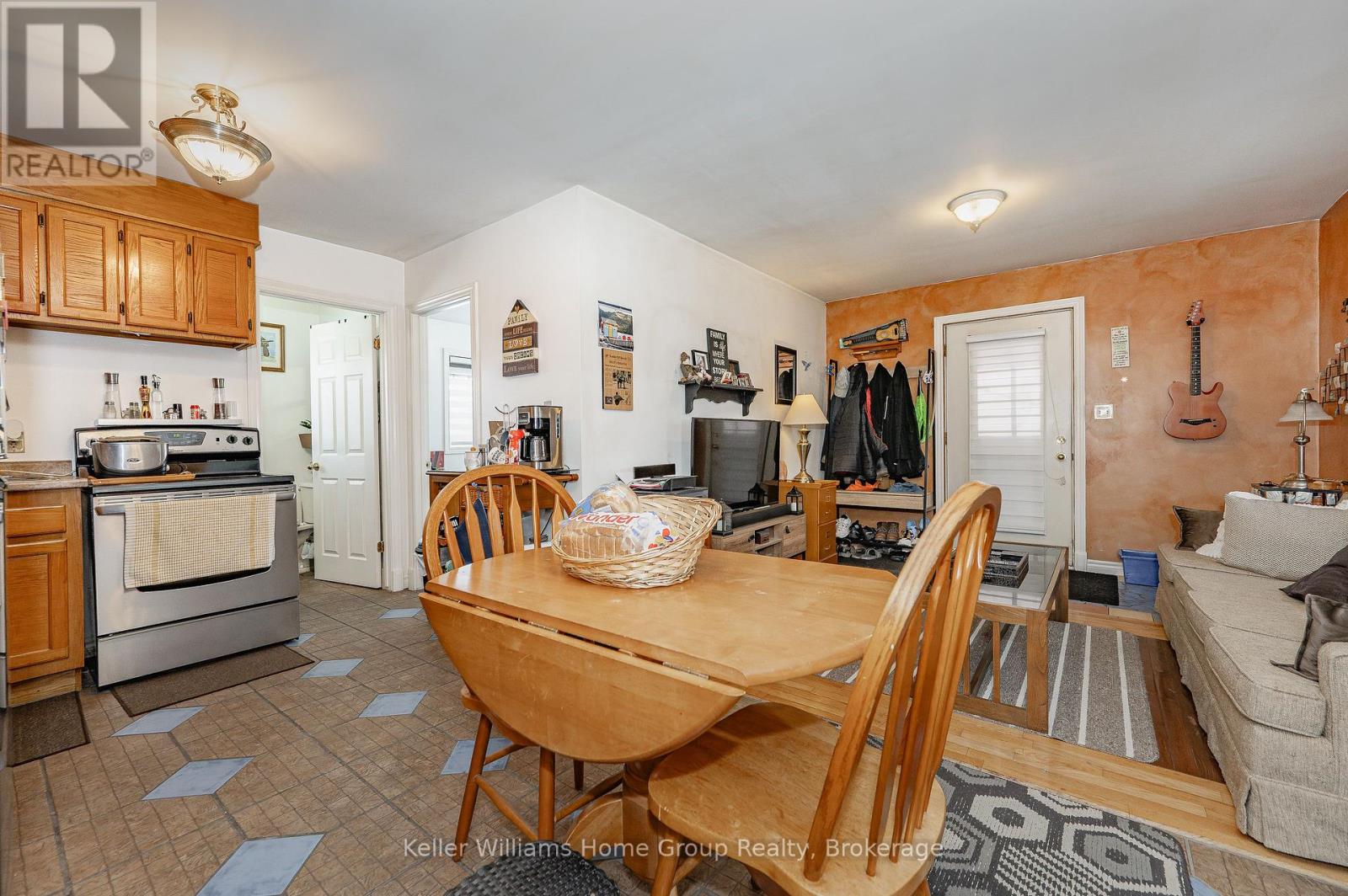 107 East Avenue, Kitchener, Ontario  N2H 1Y6 - Photo 23 - X12078152