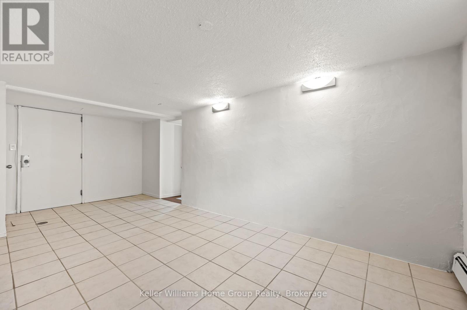 107 East Avenue, Kitchener, Ontario  N2H 1Y6 - Photo 31 - X12078152