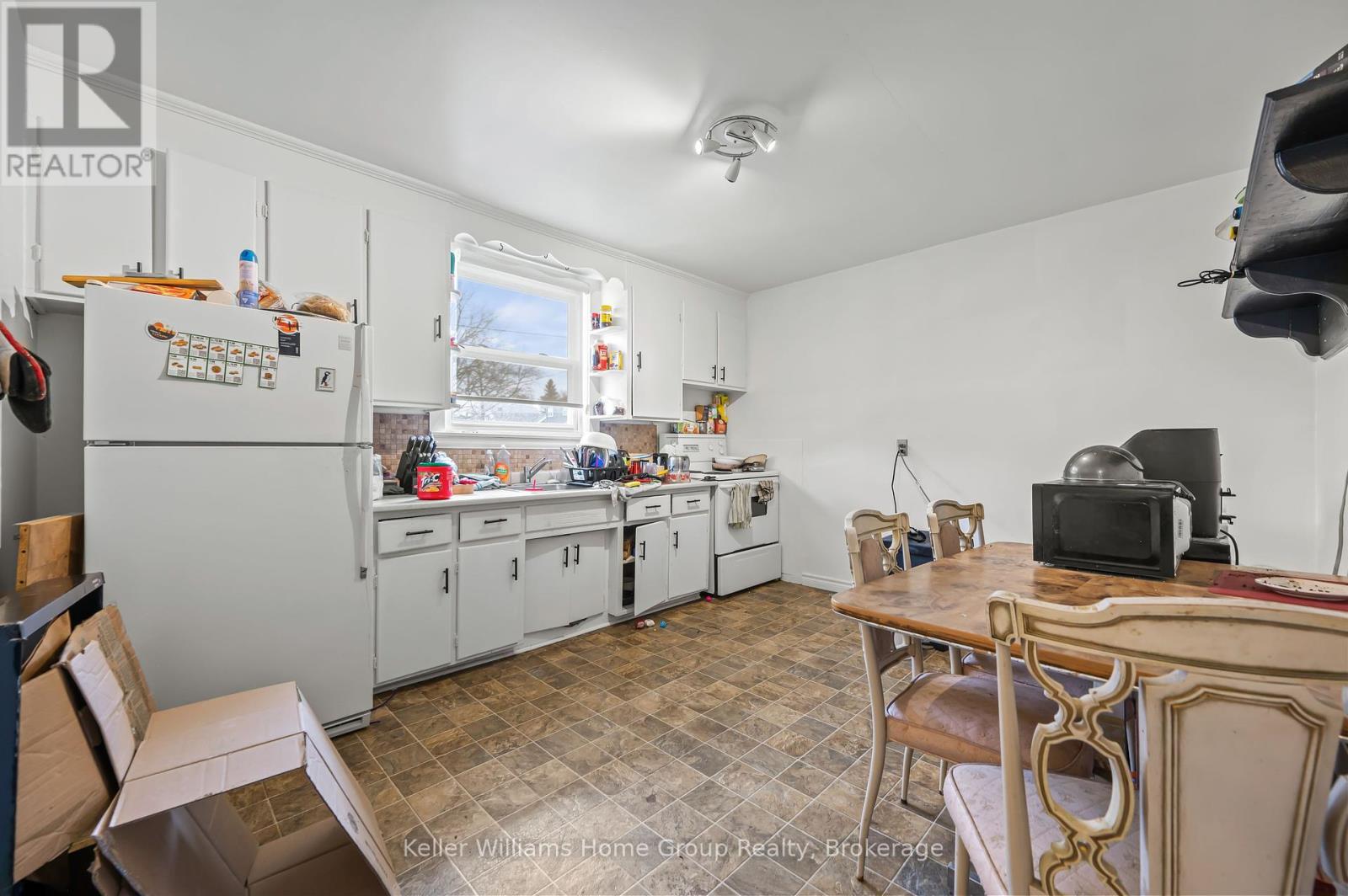 107 East Avenue, Kitchener, Ontario  N2H 1Y6 - Photo 7 - X12078152