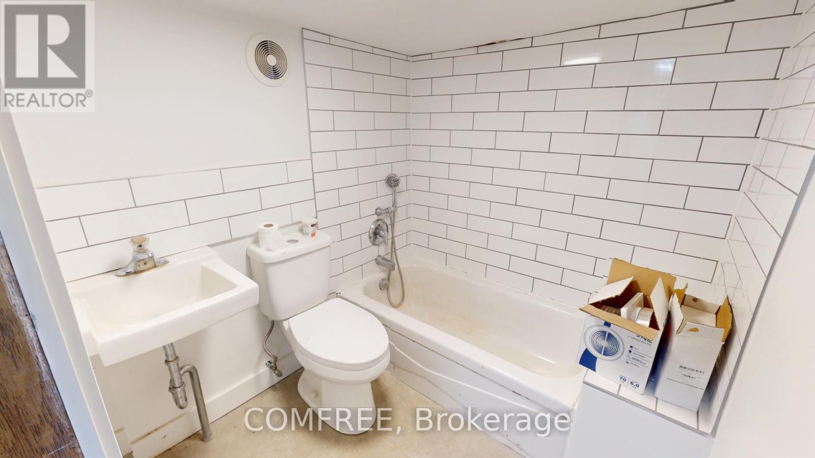 36 Mitchell Avenue, Toronto, Ontario  M6J 1B9 - Photo 11 - C12078201