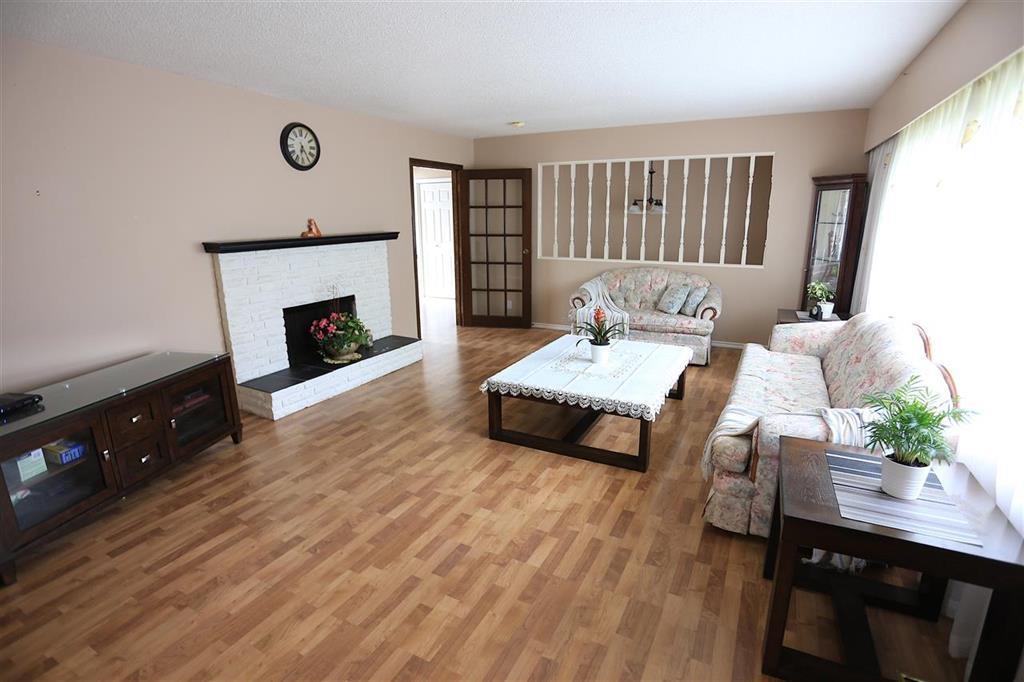 33226 Ravine Avenue, Abbotsford, British Columbia  V2S 1V6 - Photo 4 - R2989290