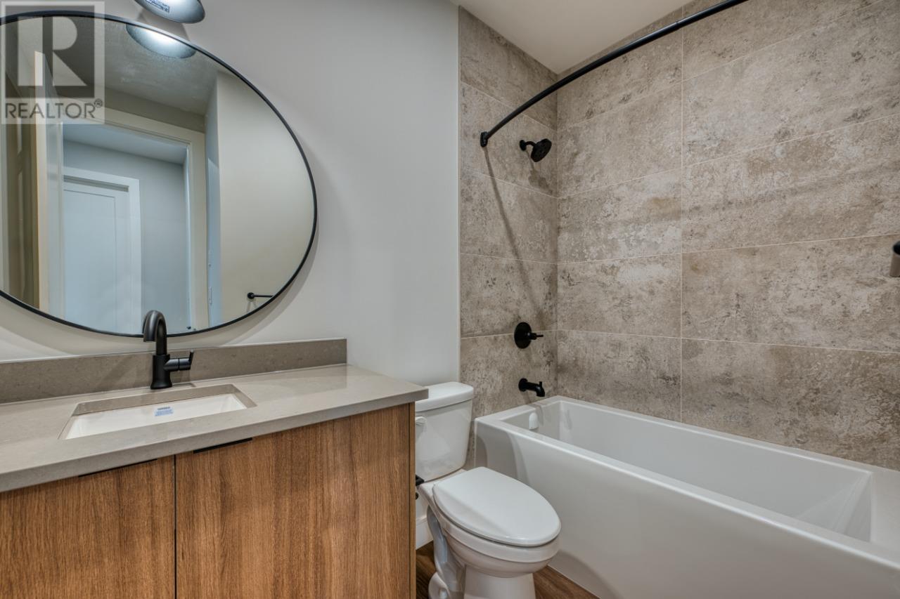 75 Predator Ridge Drive Unit# 202, Vernon, British Columbia  V1H 1G4 - Photo 13 - 10334229