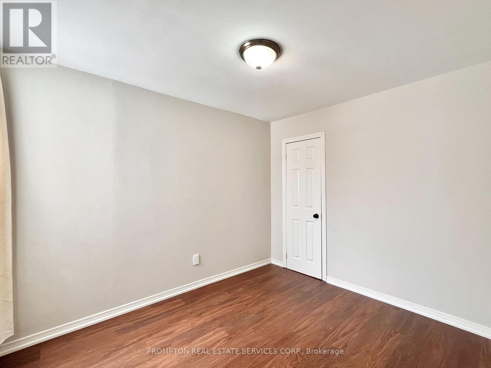 17 Winnifred Avenue, Toronto, Ontario  M4M 2X2 - Photo 32 - E12078156