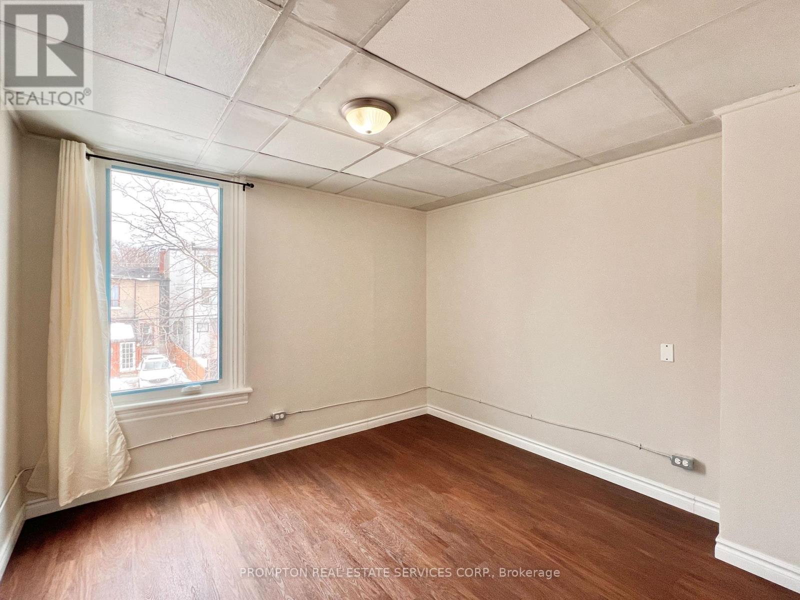 17 Winnifred Avenue, Toronto, Ontario  M4M 2X2 - Photo 38 - E12078156