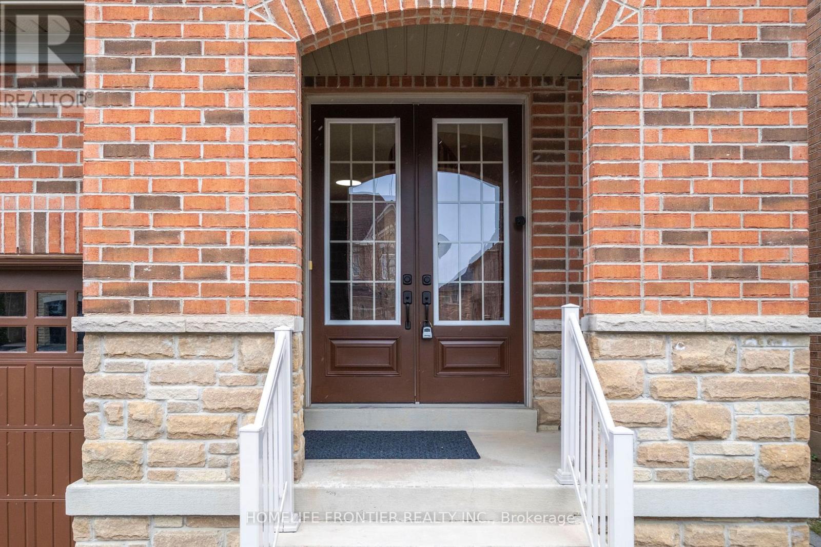 Property at 92 WARDLAW PLACE image 2