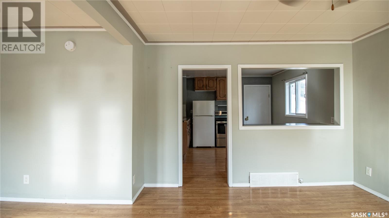 Property at 1360 1st STREET E image 4