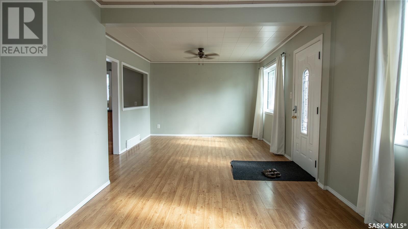 Property at 1360 1st STREET E image 5