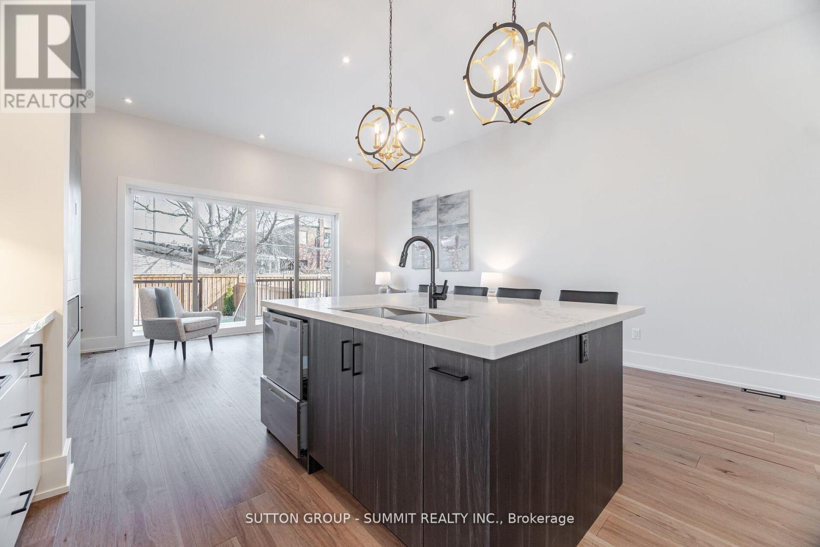 62 Ash Crescent, Toronto (Long Branch), Ontario  M8W 1E6 - Photo 17 - W12078163