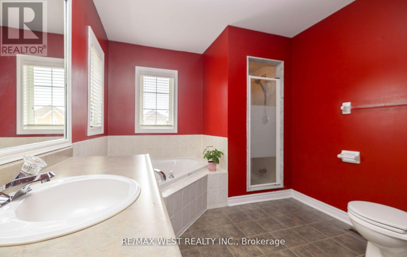 56 Meadow Oak Place, Toronto, Ontario  M9N 3Z6 - Photo 29 - W12078210