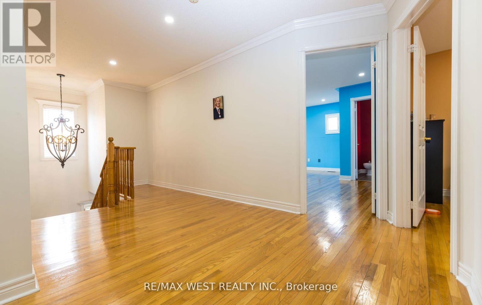 56 Meadow Oak Place, Toronto, Ontario  M9N 3Z6 - Photo 33 - W12078210