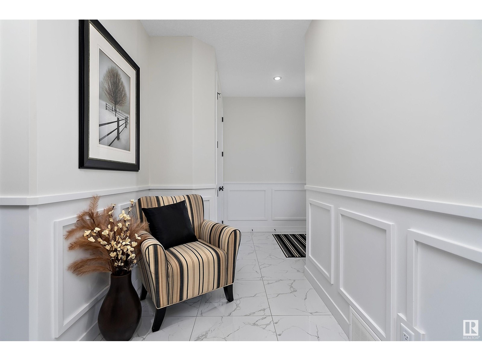 Property at 42 CHELLES WD image 3