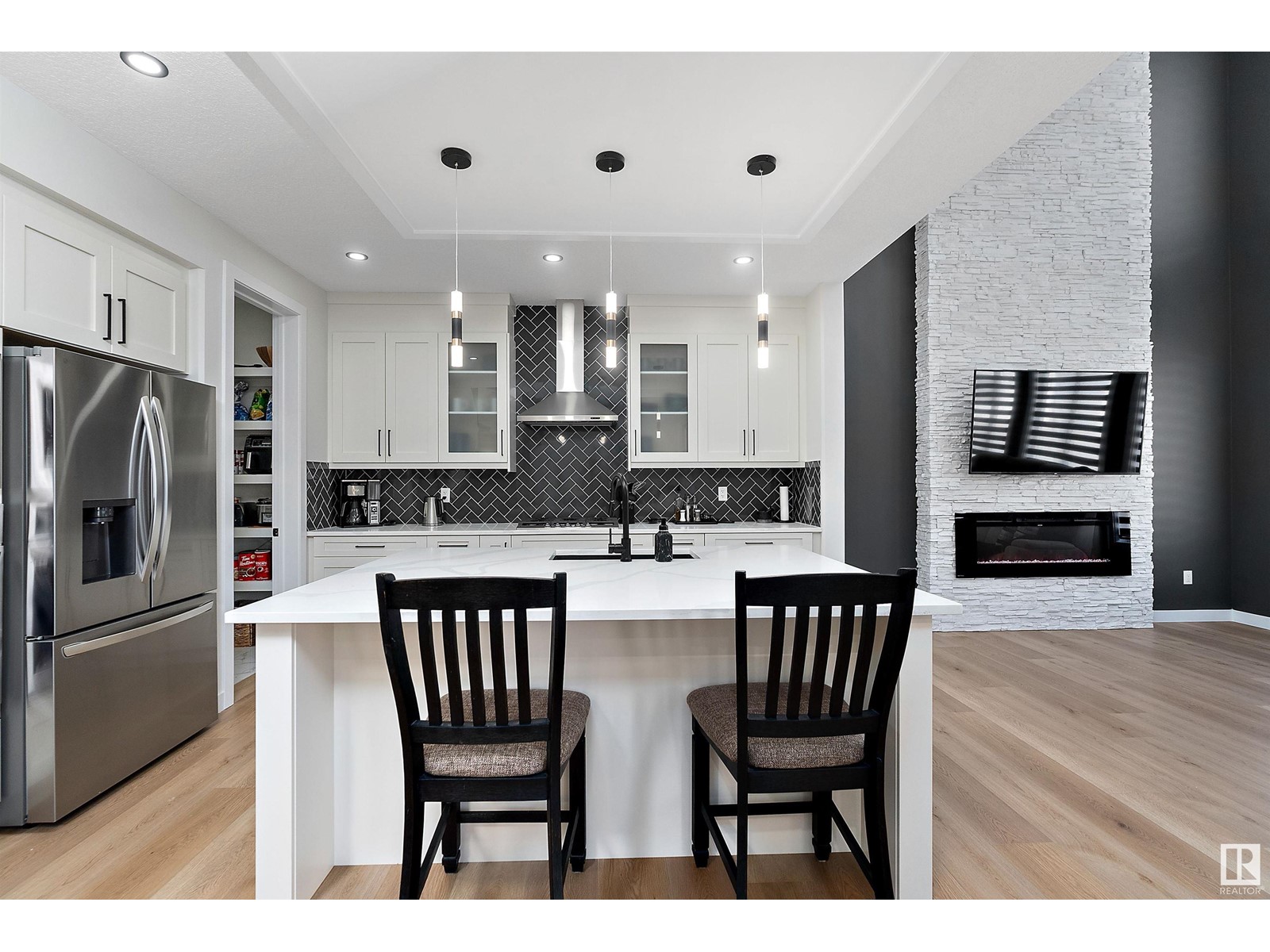 Property at 42 CHELLES WD image 5