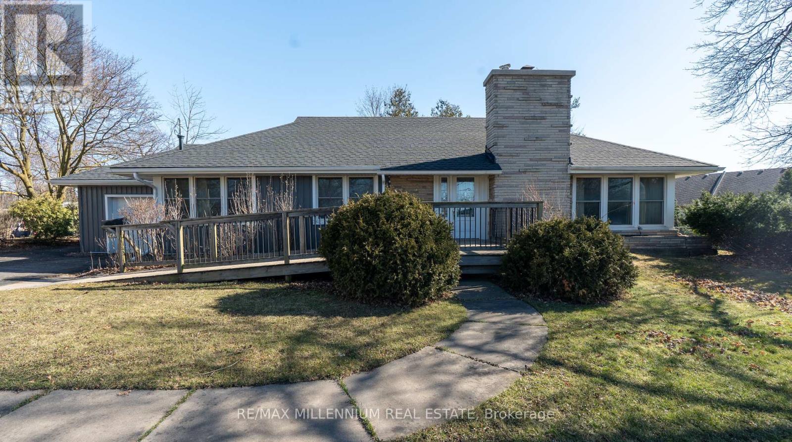 243 West Street, West Lincoln, Ontario  L0R 2A0 - Photo 2 - X12078251