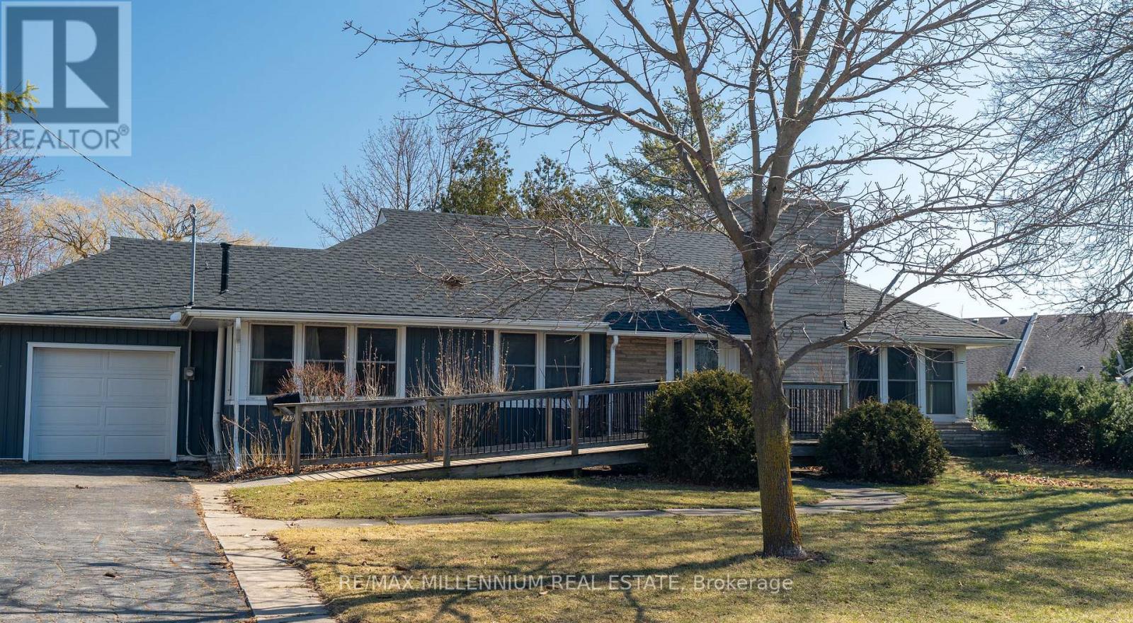 243 West Street, West Lincoln, Ontario  L0R 2A0 - Photo 3 - X12078251