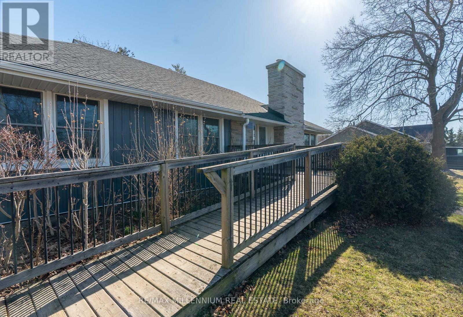 243 West Street, West Lincoln, Ontario  L0R 2A0 - Photo 5 - X12078251