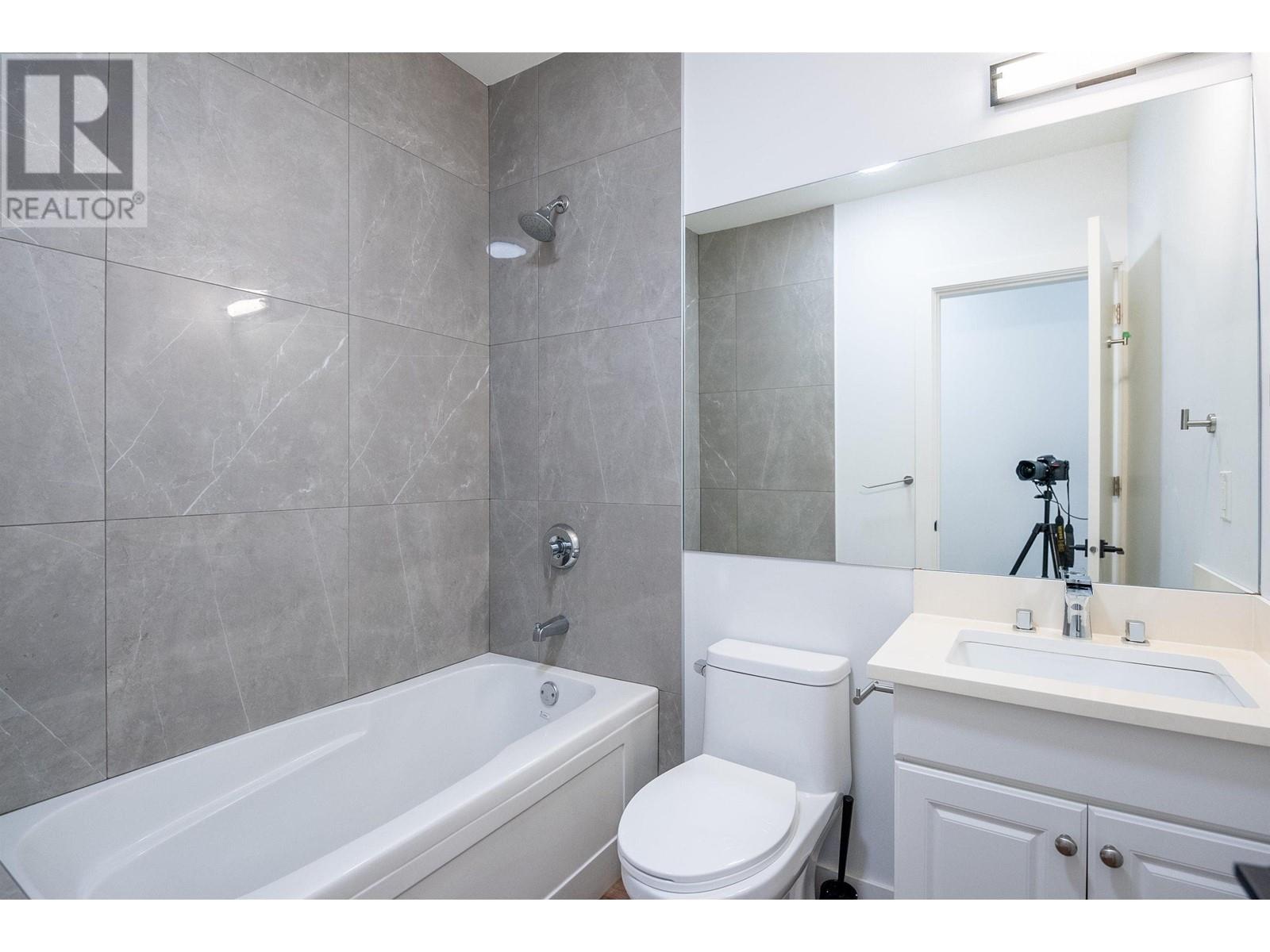 6192 Elgin Avenue, Burnaby, British Columbia  V5H 3S4 - Photo 26 - R2989363