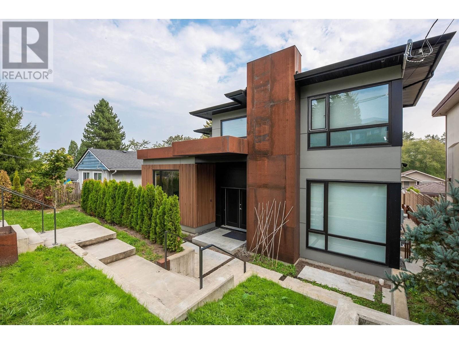 6192 Elgin Avenue, Burnaby, British Columbia  V5H 3S4 - Photo 2 - R2989363