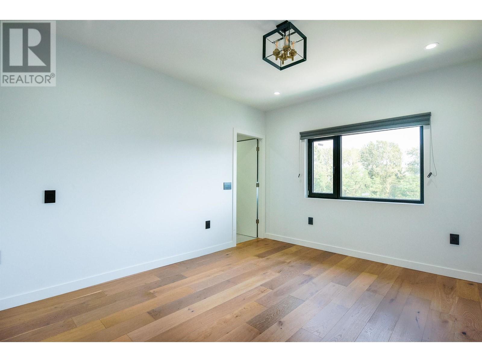 6192 Elgin Avenue, Burnaby, British Columbia  V5H 3S4 - Photo 16 - R2989363