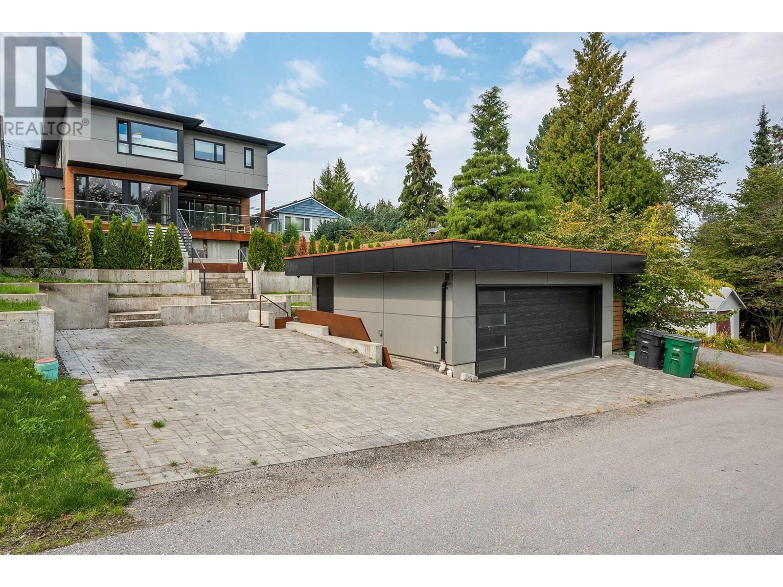 6192 Elgin Avenue, Burnaby, British Columbia  V5H 3S4 - Photo 32 - R2989363