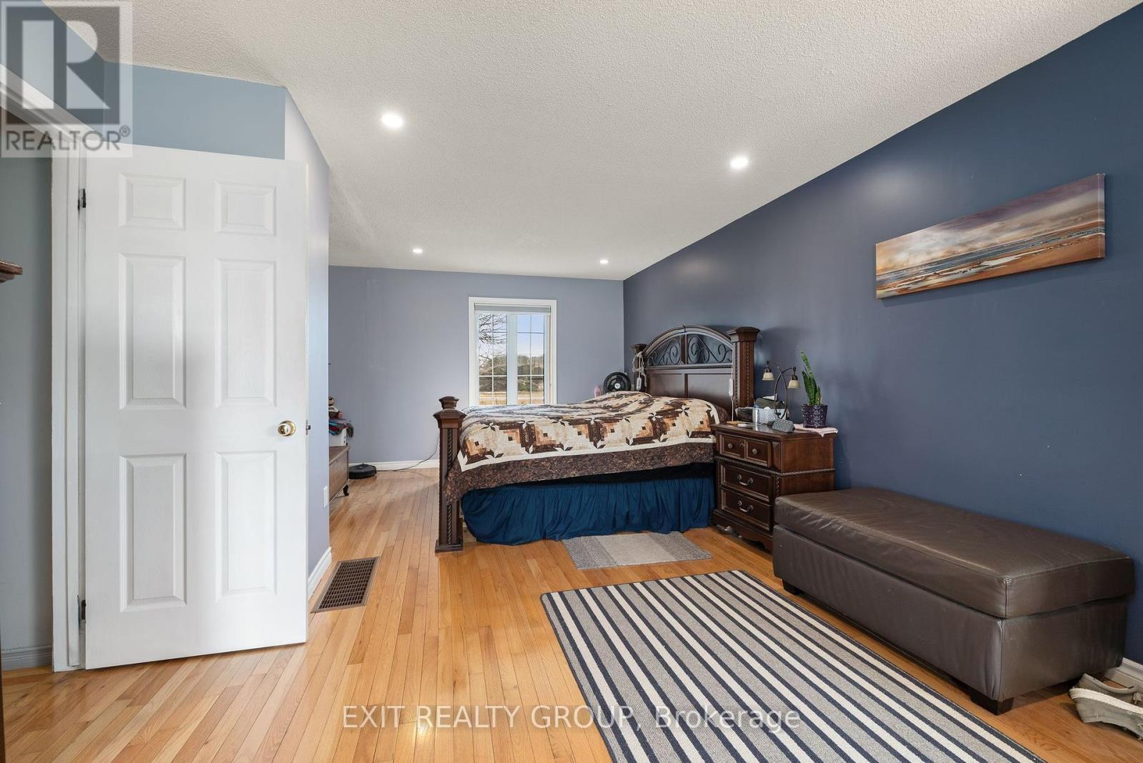 325 County Rd 30, Prince Edward County, Ontario  K0K 1G0 - Photo 10 - X12078283
