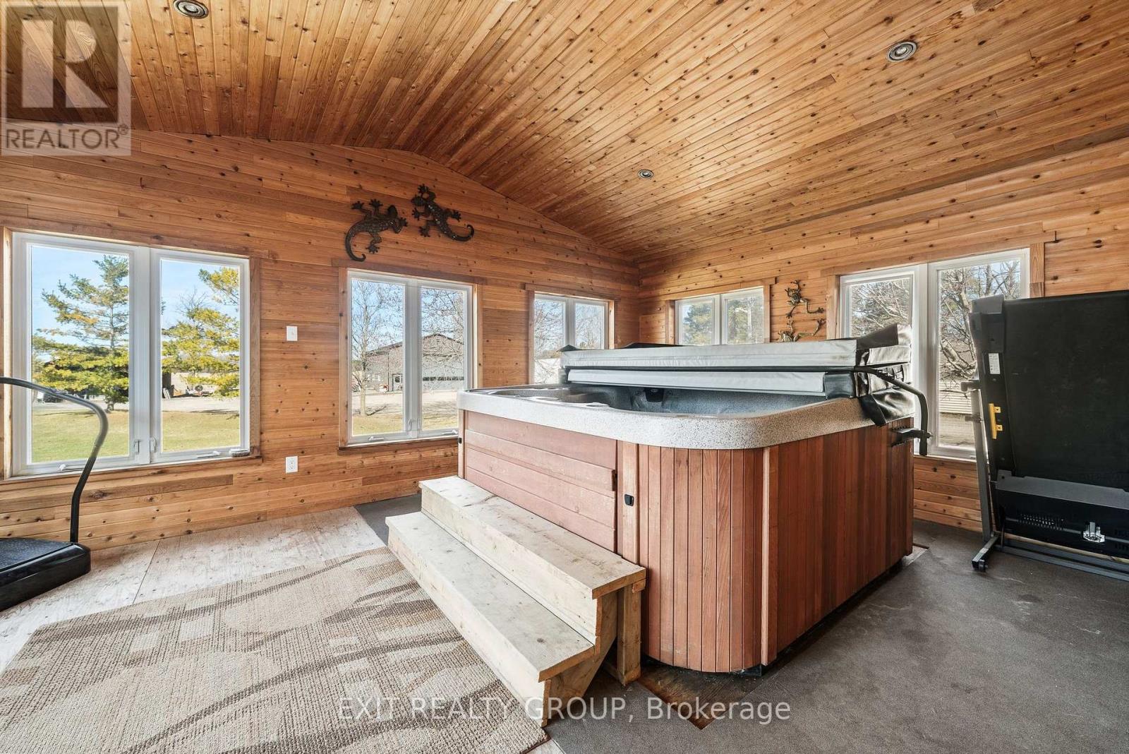 325 County Rd 30, Prince Edward County, Ontario  K0K 1G0 - Photo 18 - X12078283