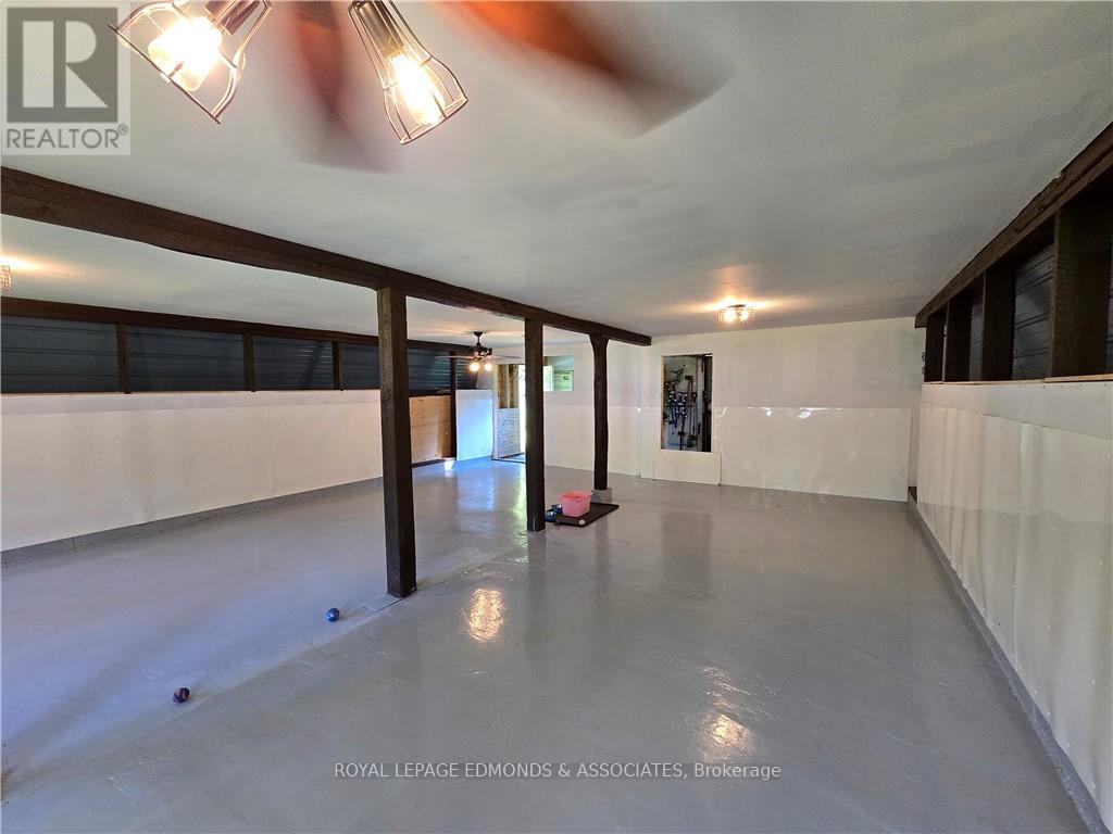 2249 Ross Road, Laurentian Valley, Ontario  K8A 6W4 - Photo 29 - X9518447