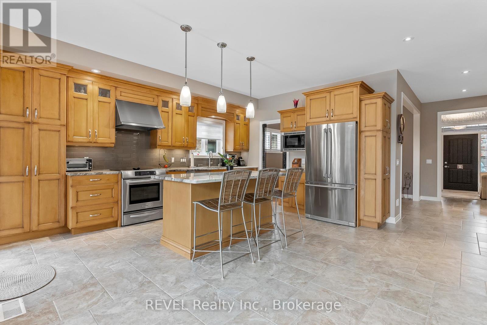 4 Tulip Tree Road, Niagara-On-The-Lake, Ontario  L0S 1J0 - Photo 11 - X12078292