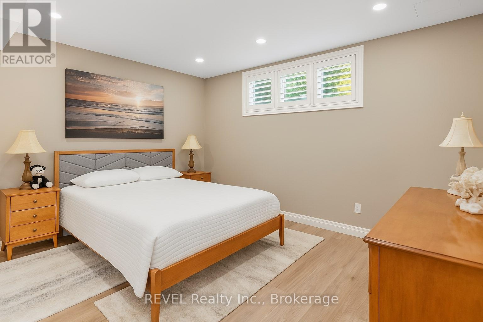 4 Tulip Tree Road, Niagara-On-The-Lake, Ontario  L0S 1J0 - Photo 32 - X12078292