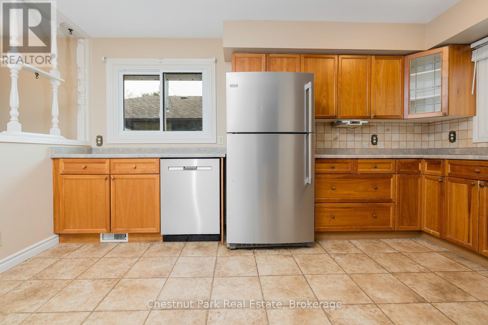 9 Sproule Avenue, Collingwood, Ontario  L9Y 4K8 - Photo 10 - S12078307