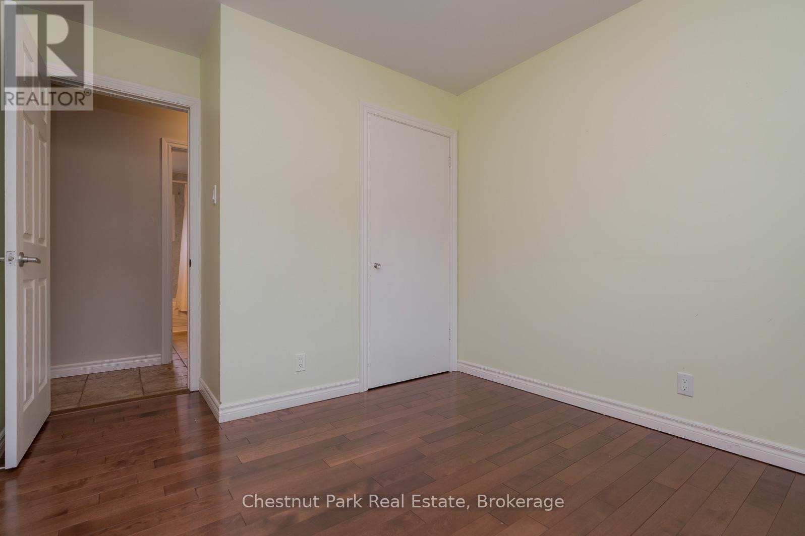 9 Sproule Avenue, Collingwood, Ontario  L9Y 4K8 - Photo 18 - S12078307