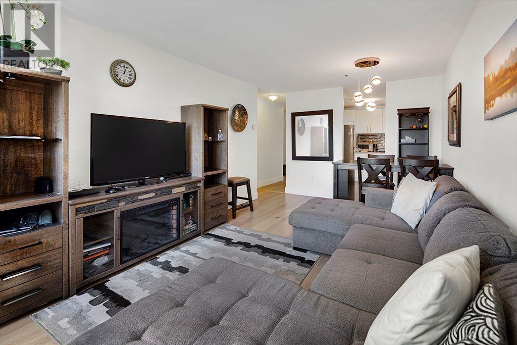 513 1310 Cariboo Street, New Westminster, British Columbia  V3M 1X2 - Photo 2 - R2989453