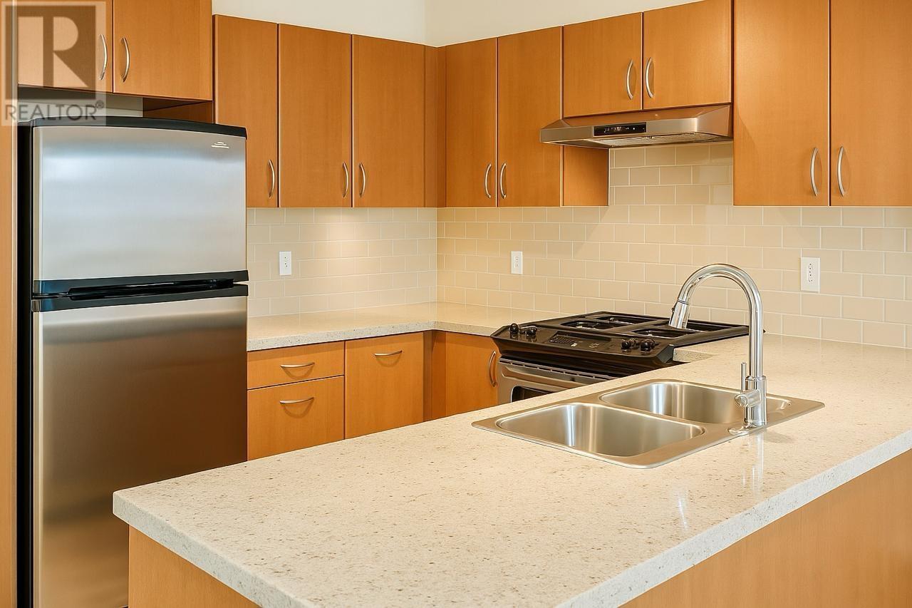 114 4728 Dawson Street, Burnaby, British Columbia  V5C 0A9 - Photo 3 - R2989466