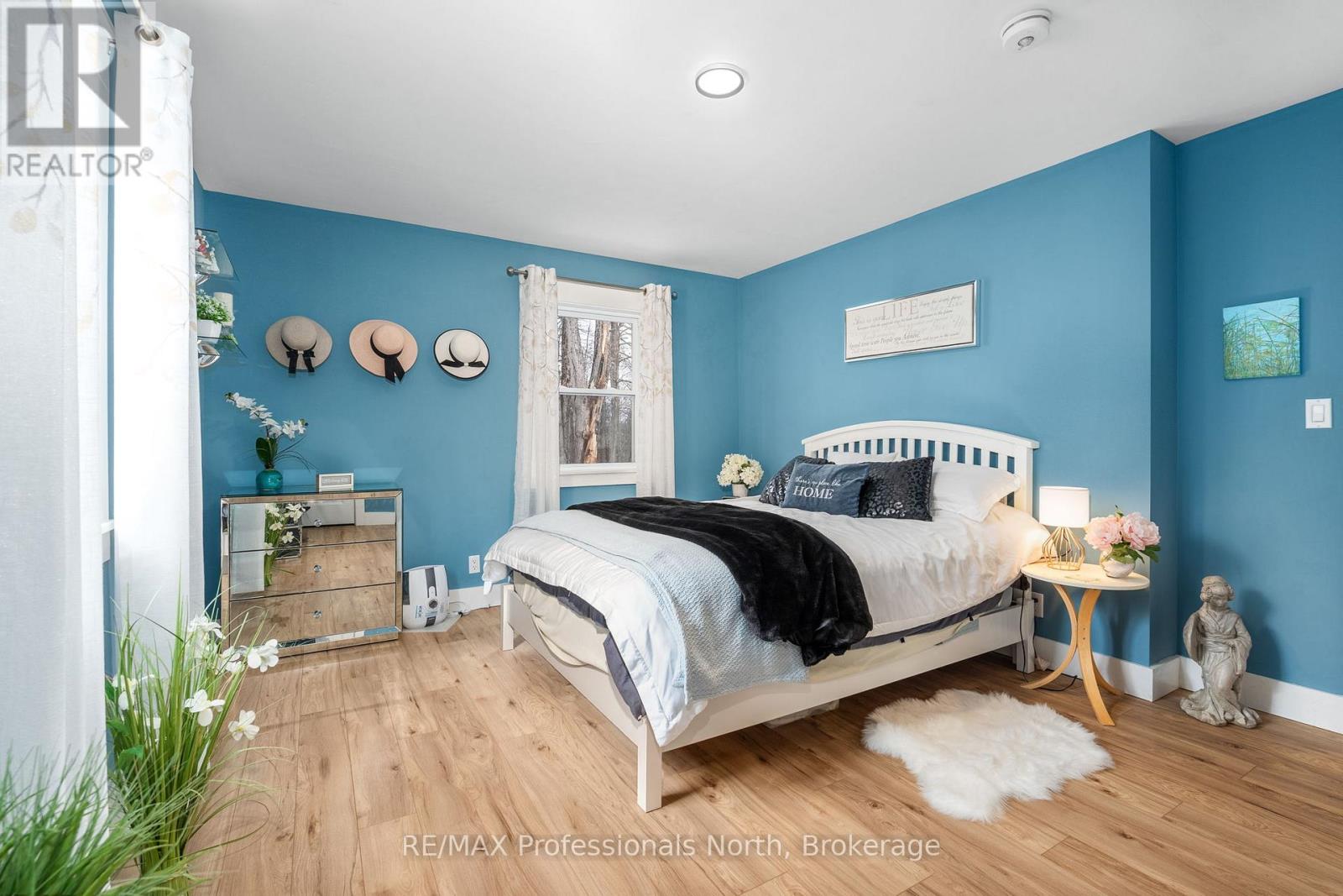 7 Mirror Lake Drive, Muskoka Lakes, Ontario  P0B 1J0 - Photo 23 - X12078287