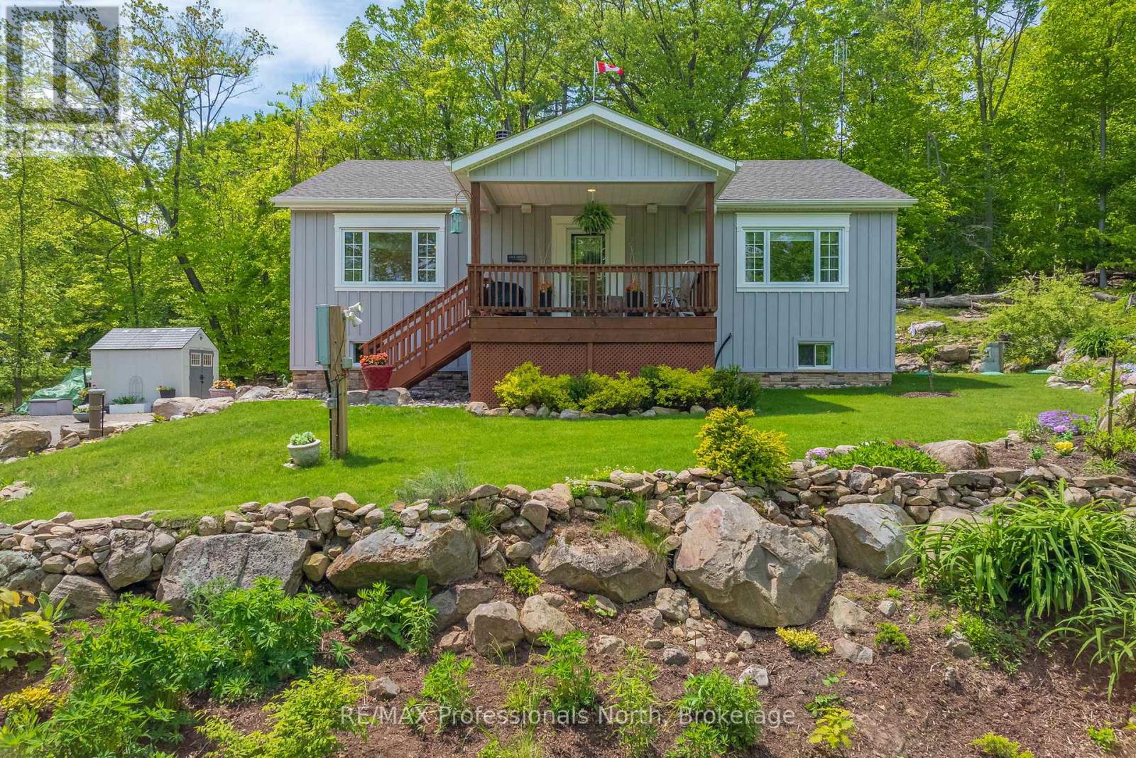 7 Mirror Lake Drive, Muskoka Lakes, Ontario  P0B 1J0 - Photo 6 - X12078287