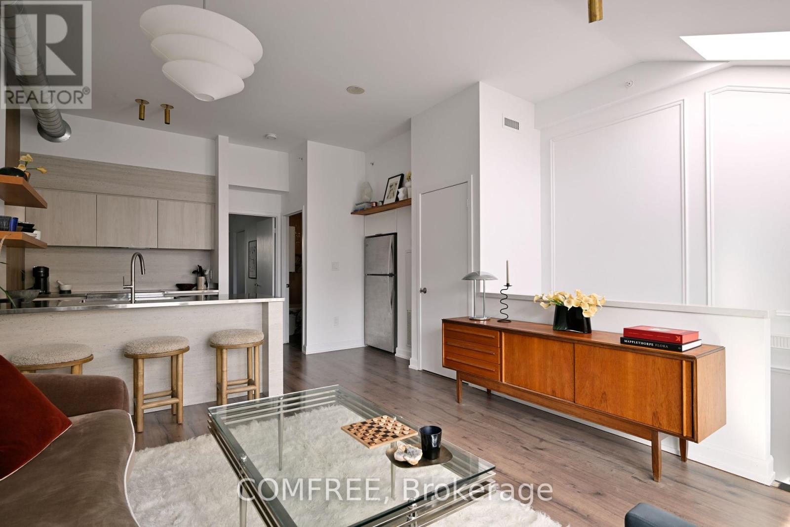 420 - 1410 Dupont Street, Toronto, Ontario  M6H 2B1 - Photo 11 - W12060086
