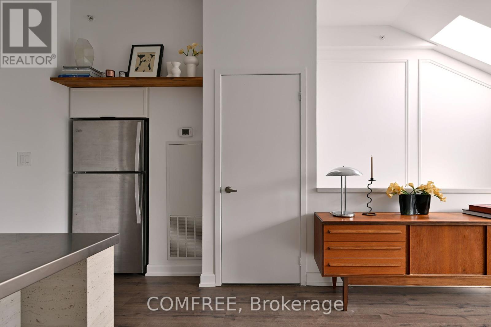 420 - 1410 Dupont Street, Toronto, Ontario  M6H 2B1 - Photo 15 - W12060086