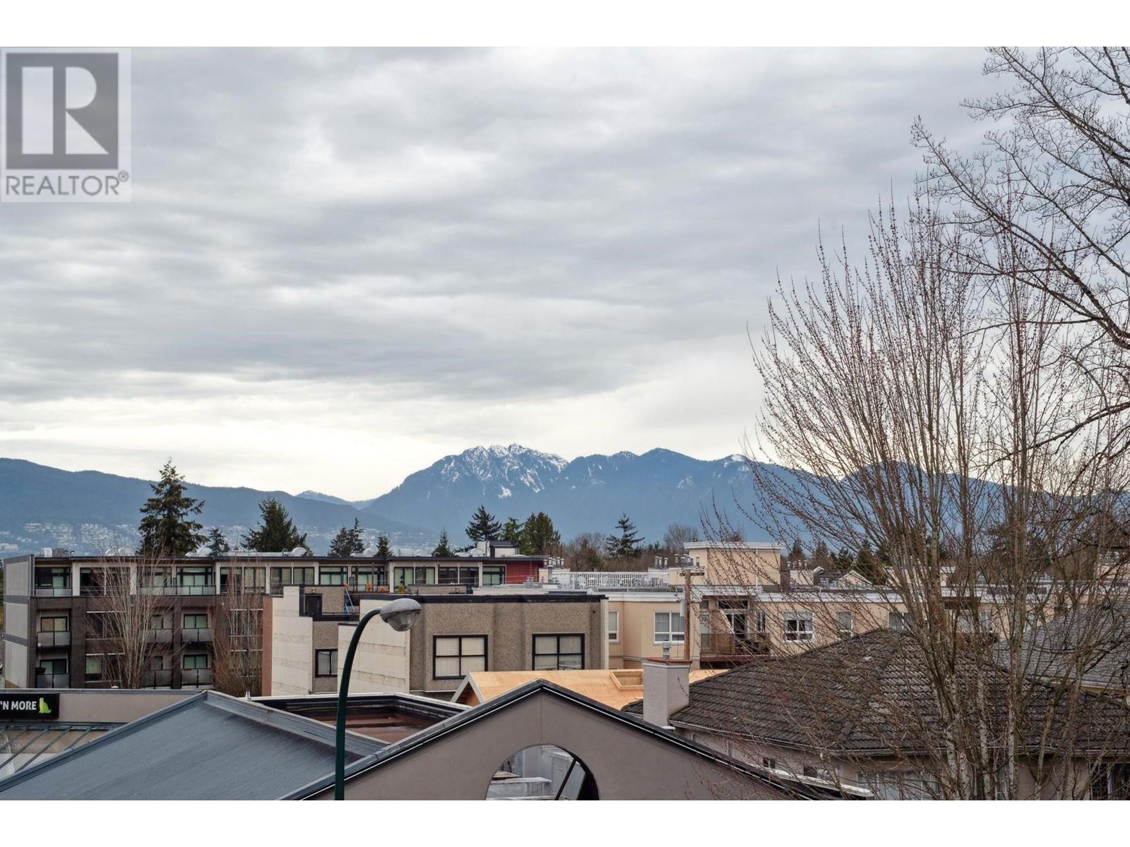 Listing Picture 21 of 25 : 310 3668 W 10TH AVENUE, Vancouver / 溫哥華 - 魯藝地產 Yvonne Lu Group - MLS Medallion Club Member