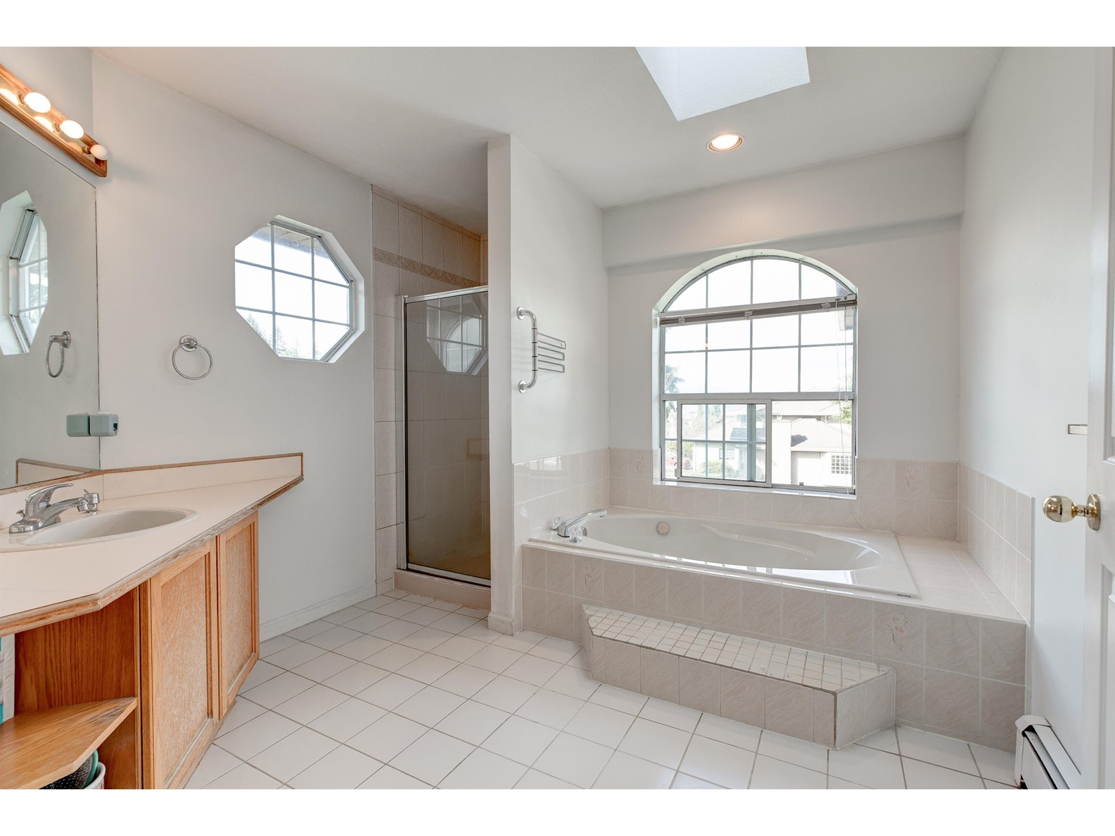 16660 Cherryhill Crescent, Surrey, British Columbia  V4N 1W2 - Photo 11 - R2987301