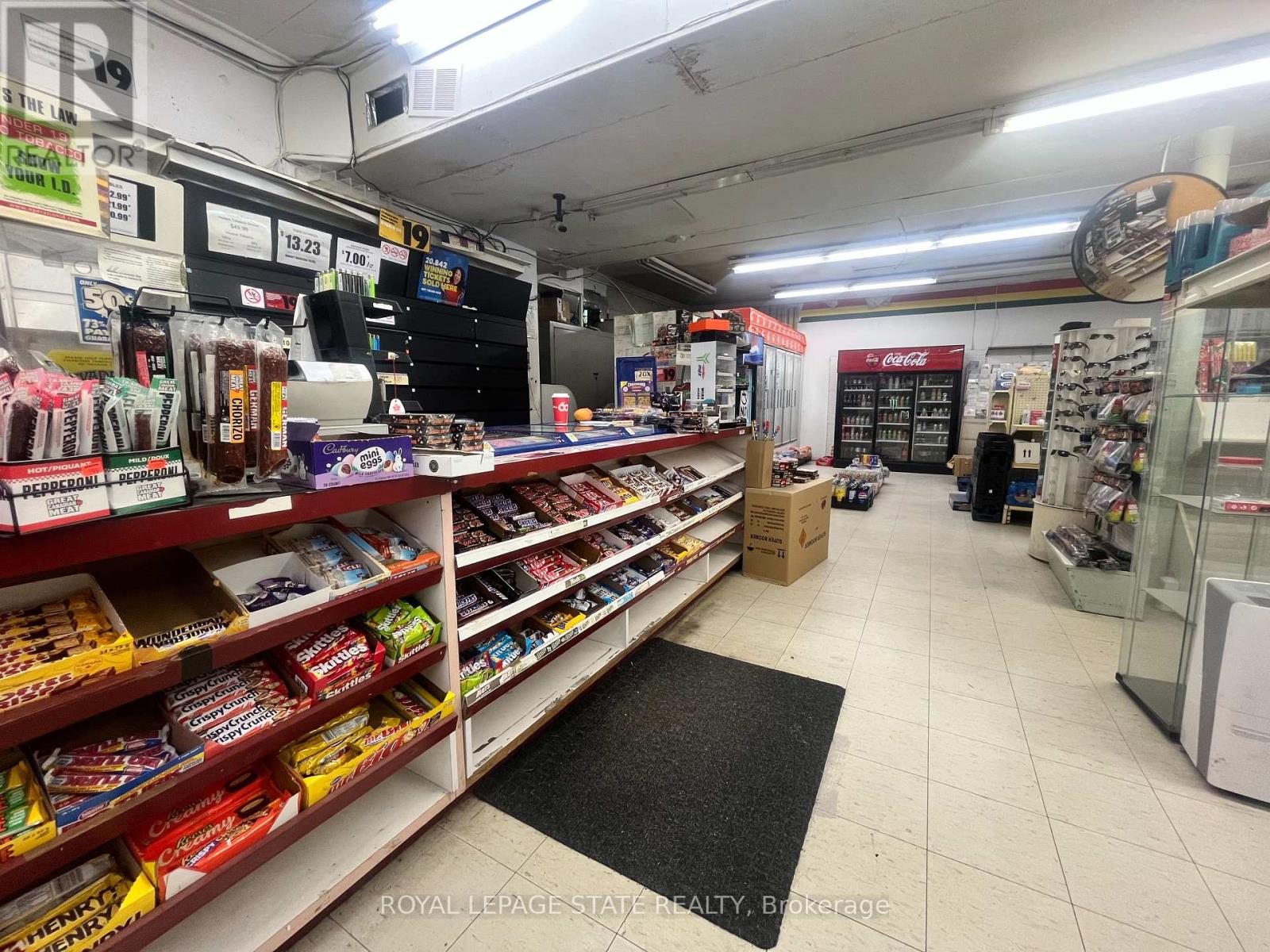 72-74 Main Street W, Grimsby, Ontario  L3M 1R6 - Photo 4 - X12078288