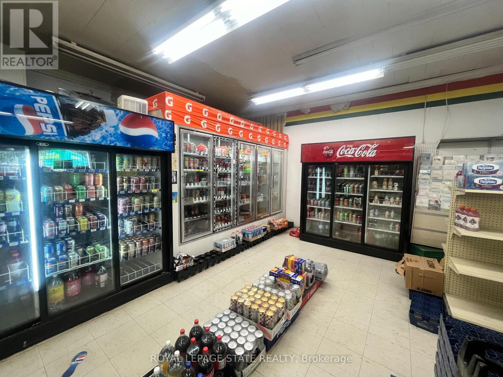 72-74 Main Street W, Grimsby, Ontario  L3M 1R6 - Photo 5 - X12078288