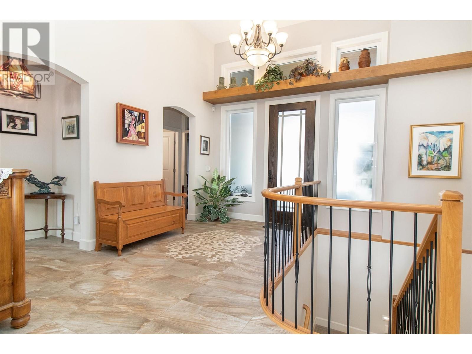 1604 Kimberlite Drive, Lake Country, British Columbia  V4V 2T4 - Photo 3 - 10343018