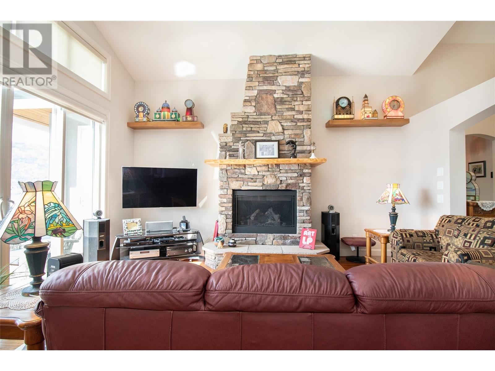 1604 Kimberlite Drive, Lake Country, British Columbia  V4V 2T4 - Photo 9 - 10343018