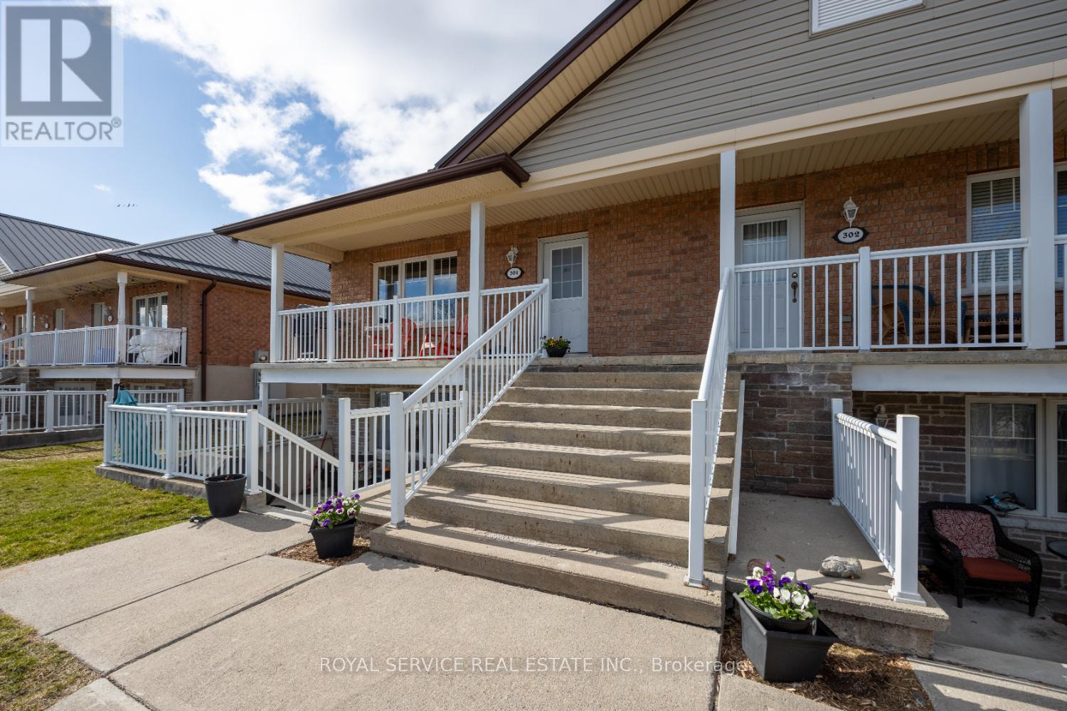 Property at 301 - 235 RUTTAN TERRACE image 3