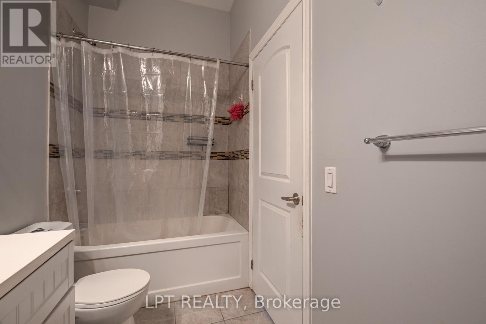 303 - 630 Princess Street, Kingston (Central City East), Ontario  K7L 1E3 - Photo 10 - X12078414