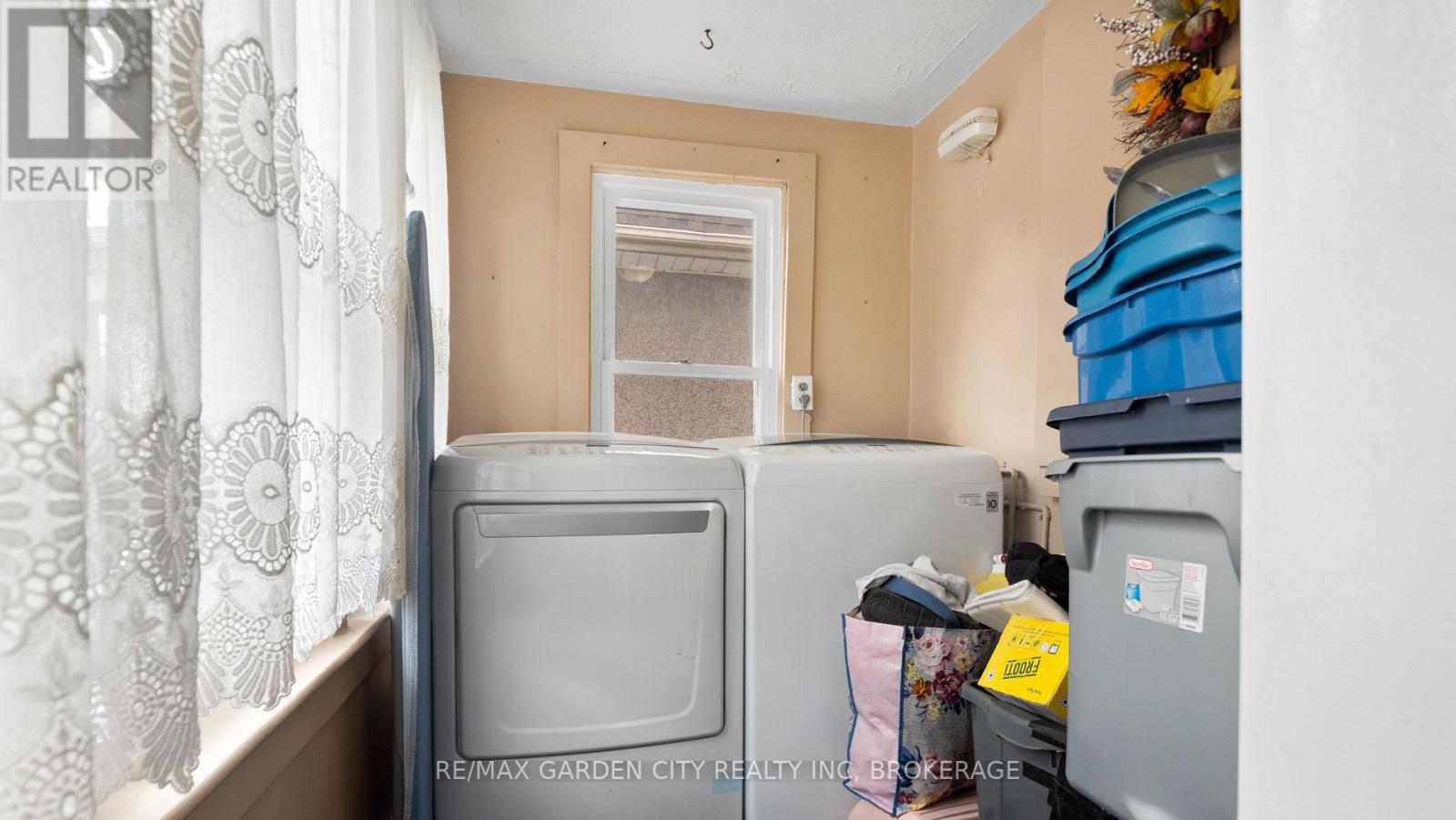 24 Beatrice Street, Welland, Ontario  L3B 2Z3 - Photo 14 - X12078359