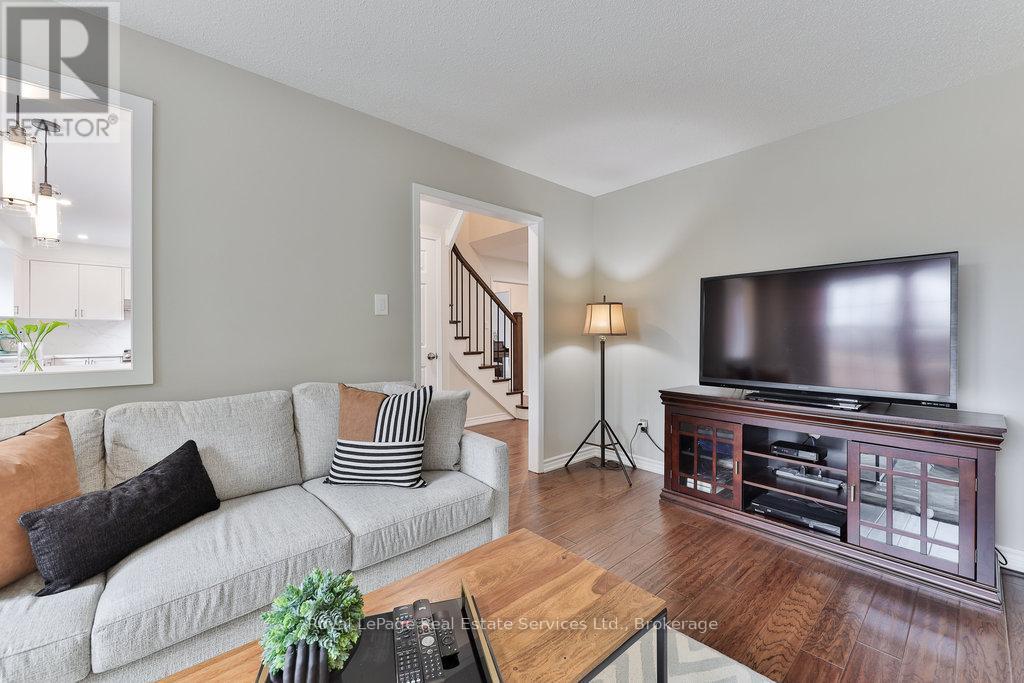 1531 Stoneybrook Trail, Oakville, Ontario  L6M 2R4 - Photo 17 - W12078393