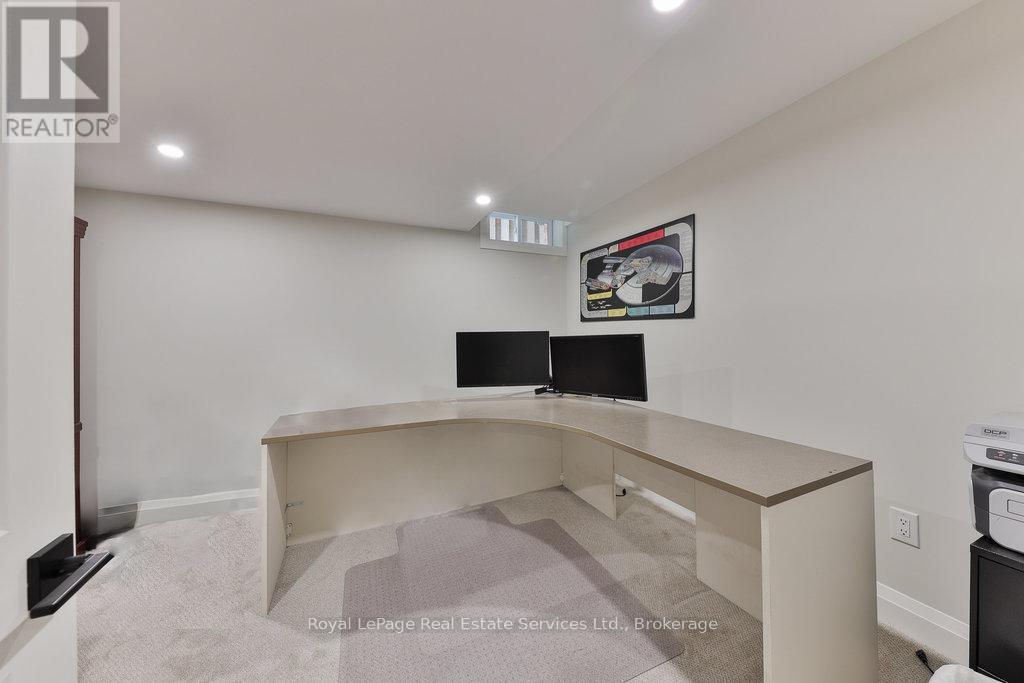 1531 Stoneybrook Trail, Oakville, Ontario  L6M 2R4 - Photo 33 - W12078393
