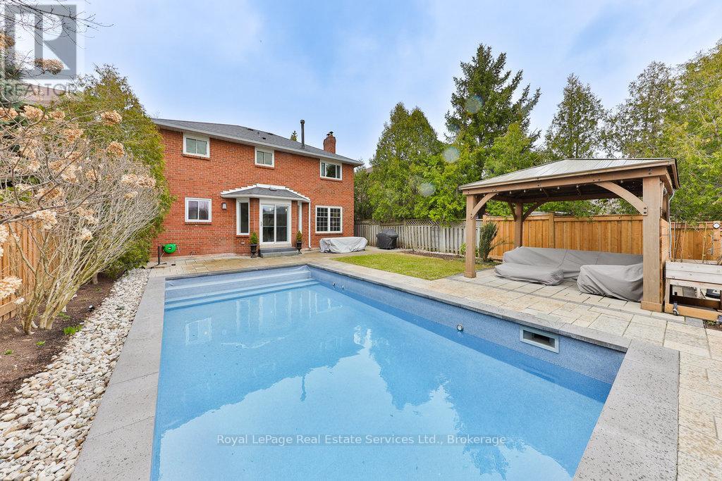 1531 Stoneybrook Trail, Oakville, Ontario  L6M 2R4 - Photo 34 - W12078393