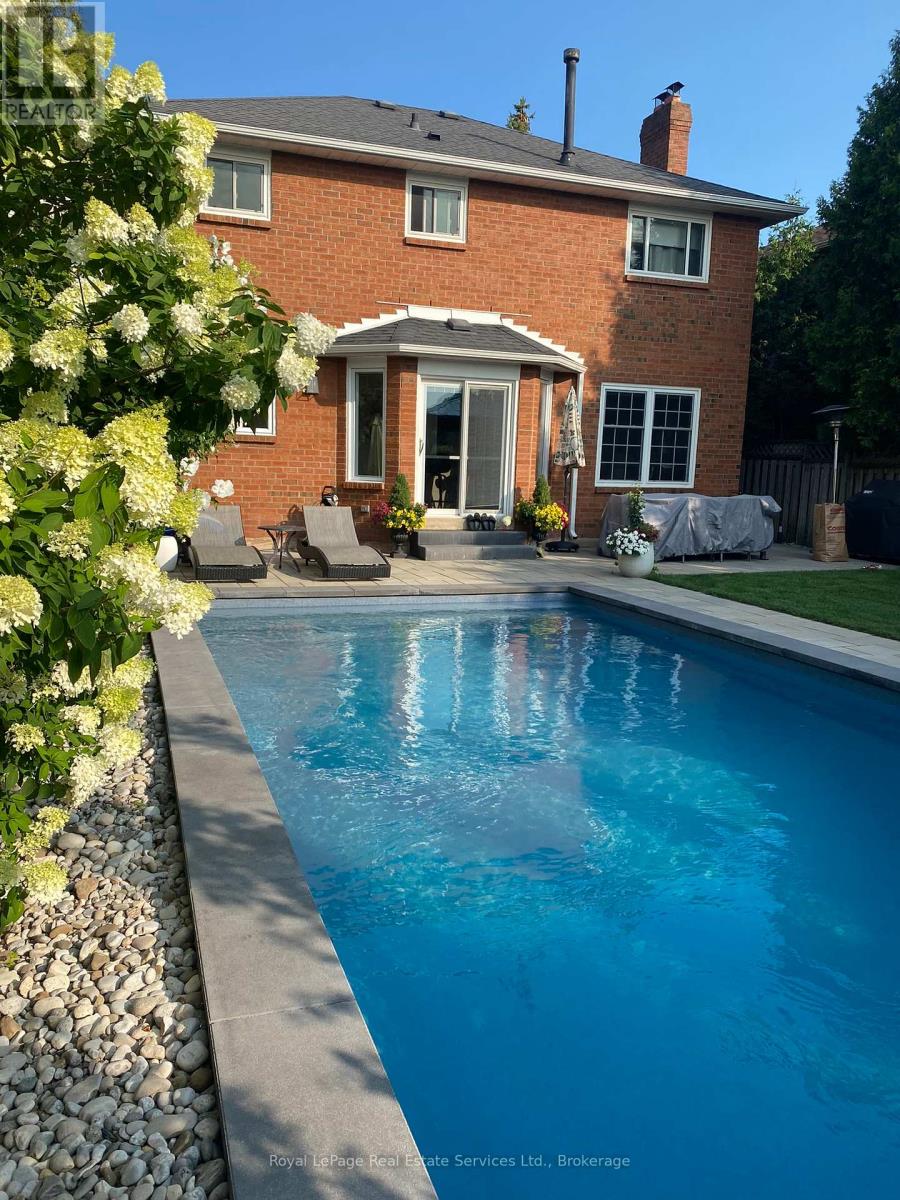 1531 Stoneybrook Trail, Oakville, Ontario  L6M 2R4 - Photo 37 - W12078393